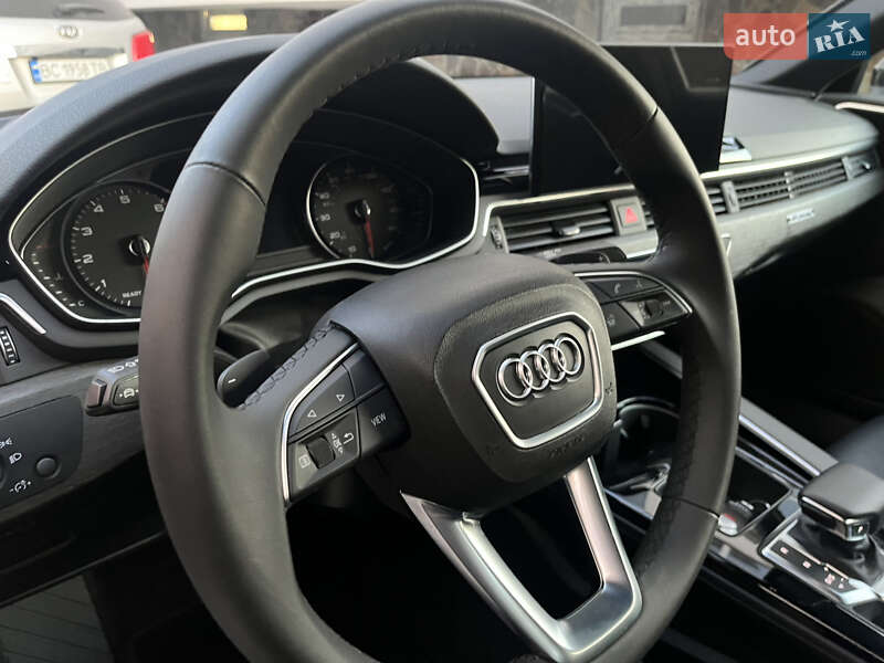 Седан Audi A4 2023 в Львові