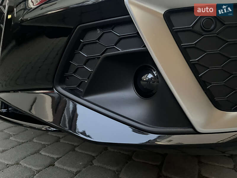 Седан Audi A4 2023 в Львові
