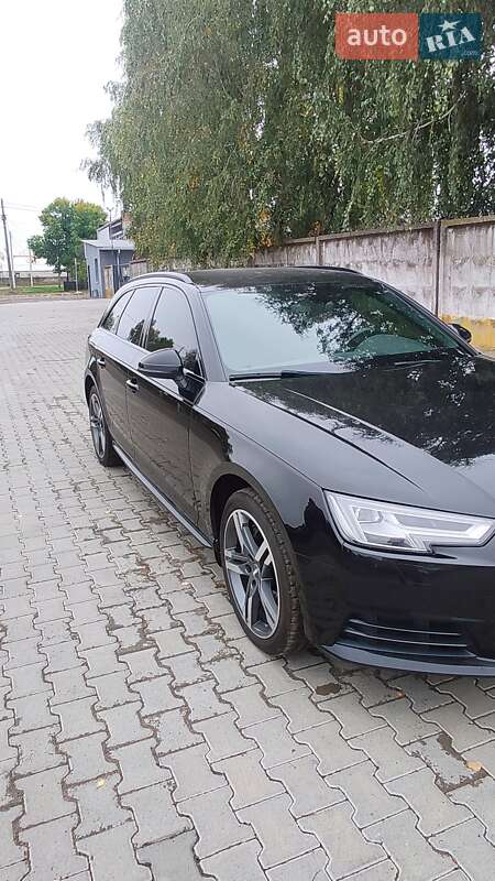 Універсал Audi A4 2017 в Луцьку