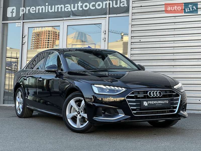Седан Audi A4 2024 в 