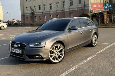 Універсал Audi A4 2013 в 