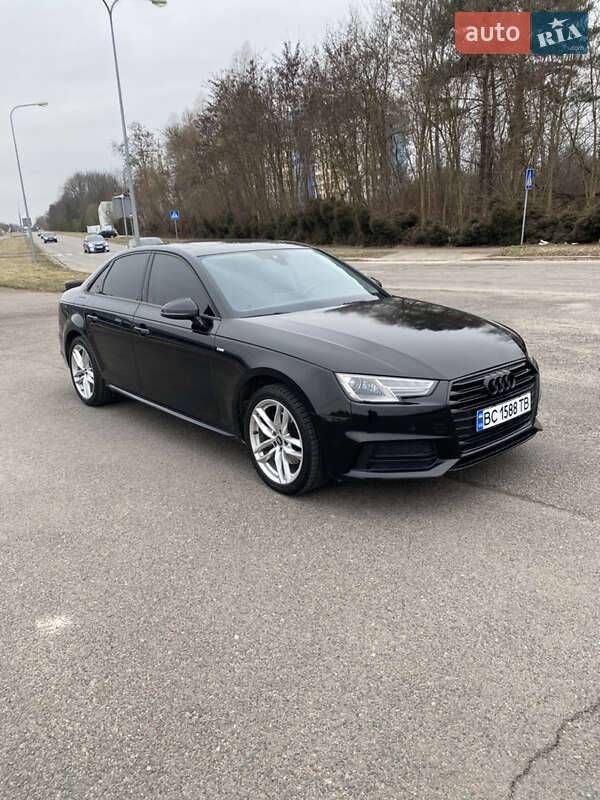 Седан Audi A4 2016 в Львове