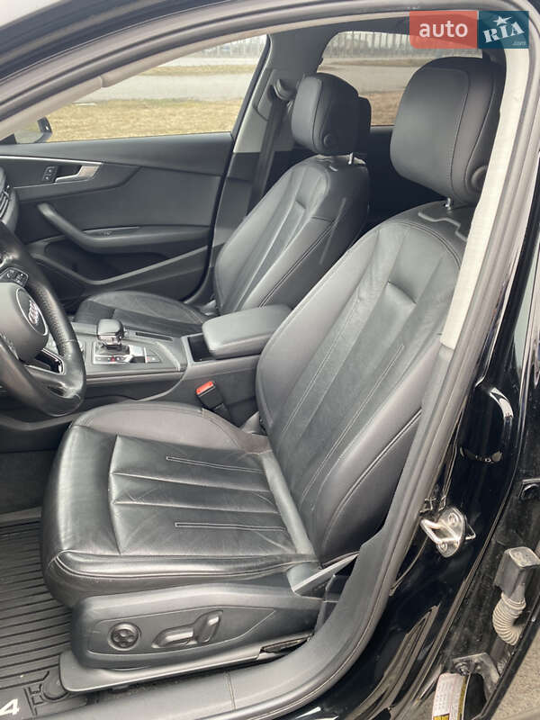 Седан Audi A4 2016 в Львове