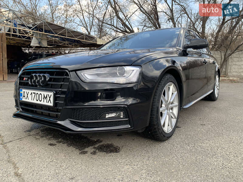 Седан Audi A4 2015 в Харкові