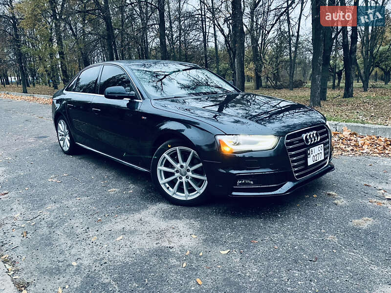 Седан Audi A4 2014 в 