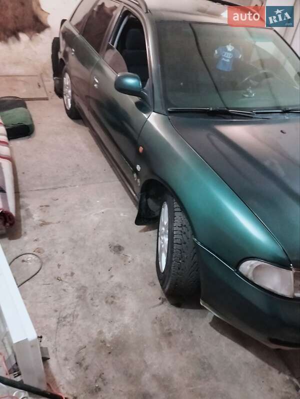 Универсал Audi A4 1996 в Тернополе