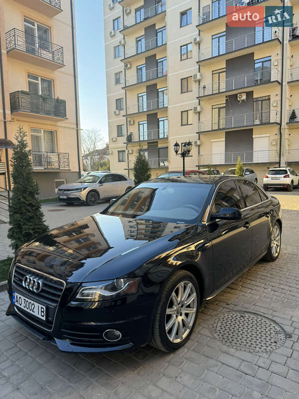 Седан Audi A4 2012 в Ужгороде