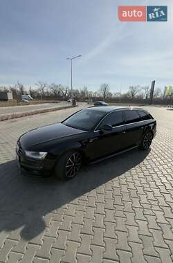 Универсал Audi A4 2012 в 