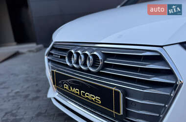 Седан Audi A4 2015 в 