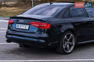 Седан Audi A4 2015 в 