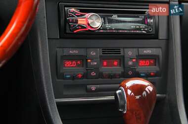 Седан Audi A4 2002 в 