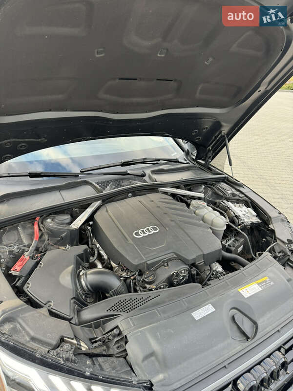 Седан Audi A4 2021 в Харькове