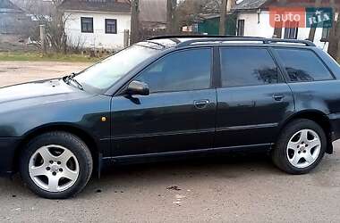 Універсал Audi A4 1998 в 