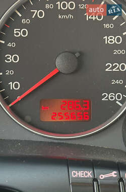 Седан Audi A4 2006 в 