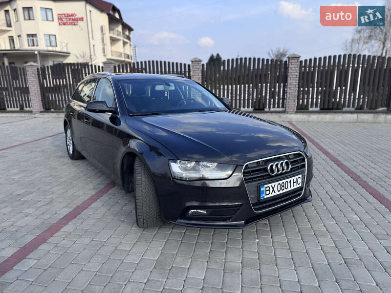 Универсал Audi A4 2012 в Староконстантинове