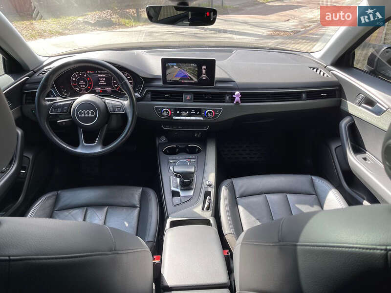 Седан Audi A4 2018 в Киеве