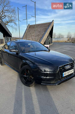 Седан Audi A4 2015 в 