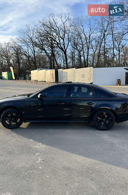 Седан Audi A4 2015 в 