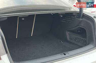 Седан Audi A4 2016 в 