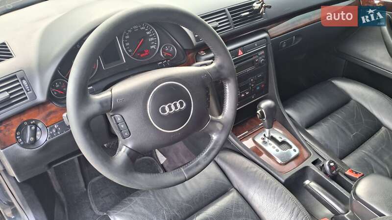 Седан Audi A4 2002 в Тетиеве