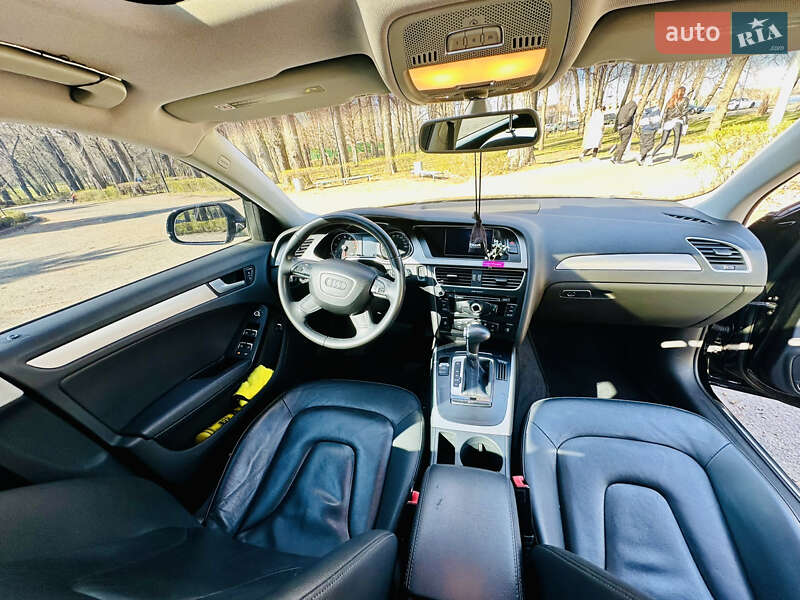 Седан Audi A4 2014 в Киеве