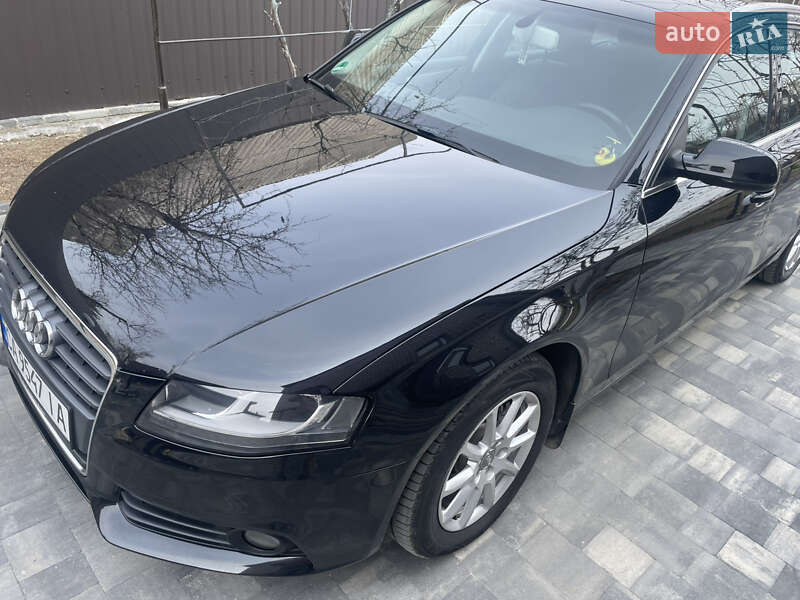 Универсал Audi A4 2011 в Умани