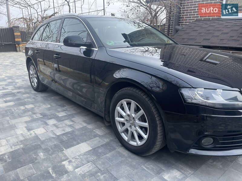 Универсал Audi A4 2011 в Умани