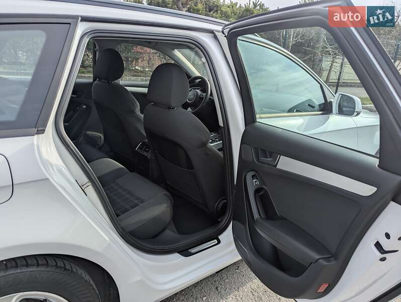 Универсал Audi A4 2013 в Хмельницком