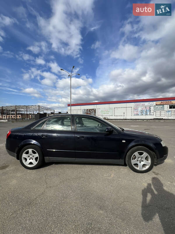 Седан Audi A4 2002 в Чернигове