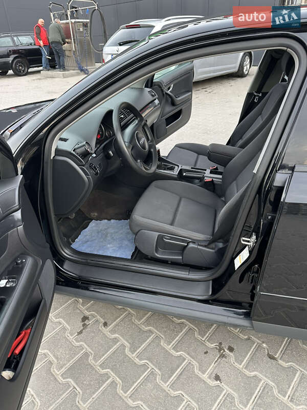 Седан Audi A4 2002 в Тернополе
