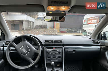 Седан Audi A4 2004 в 