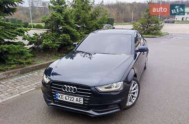 Седан Audi A4 2015 в Днепре