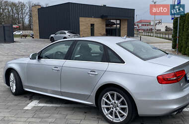 Седан Audi A4 2013 в 