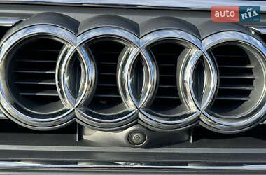 Седан Audi A4 2016 в 