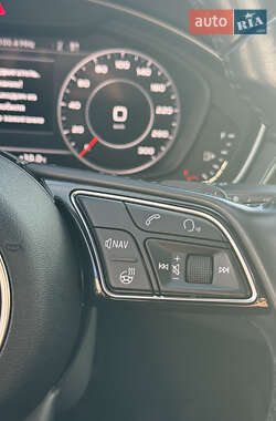 Седан Audi A4 2016 в 