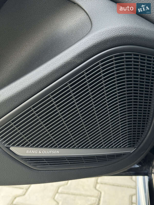 Седан Audi A4 2016 в Івано-Франківську