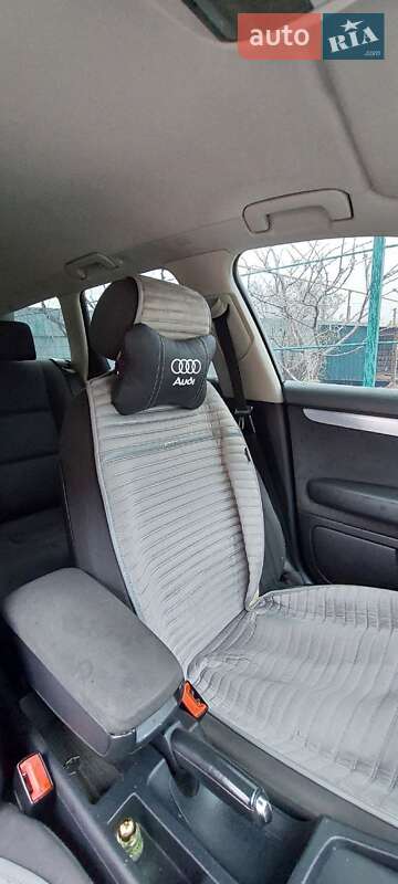 Универсал Audi A4 2006 в Раздельной