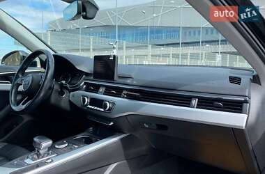 Седан Audi A4 2016 в 