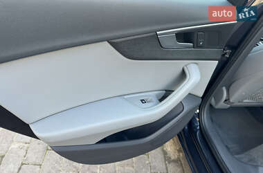 Седан Audi A4 2017 в 