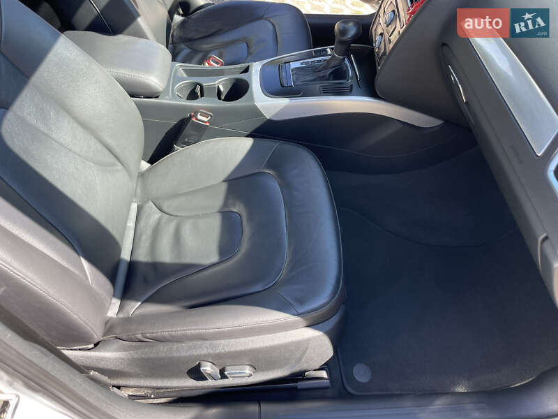 Седан Audi A4 2013 в Харькове