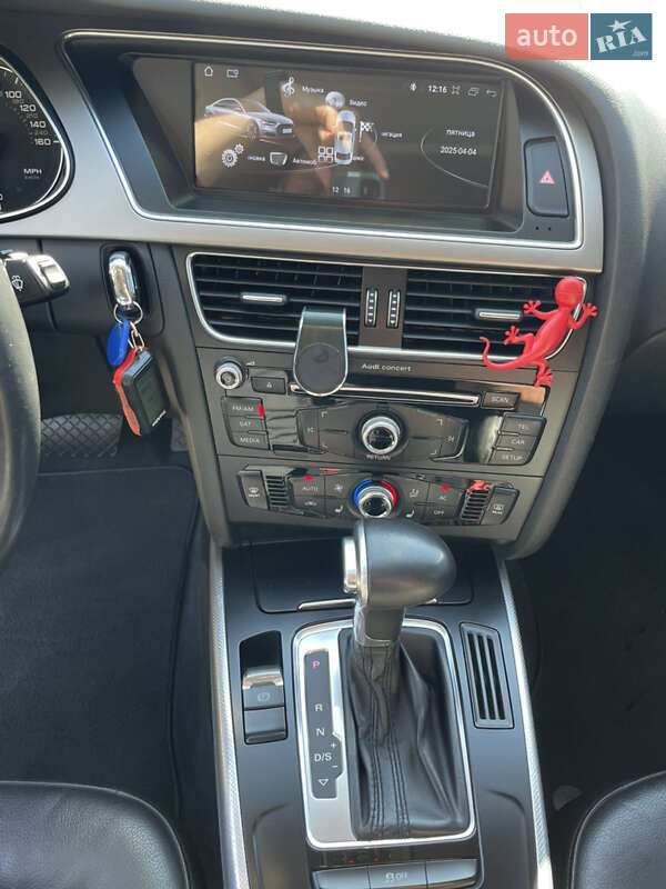 Седан Audi A4 2013 в Харькове