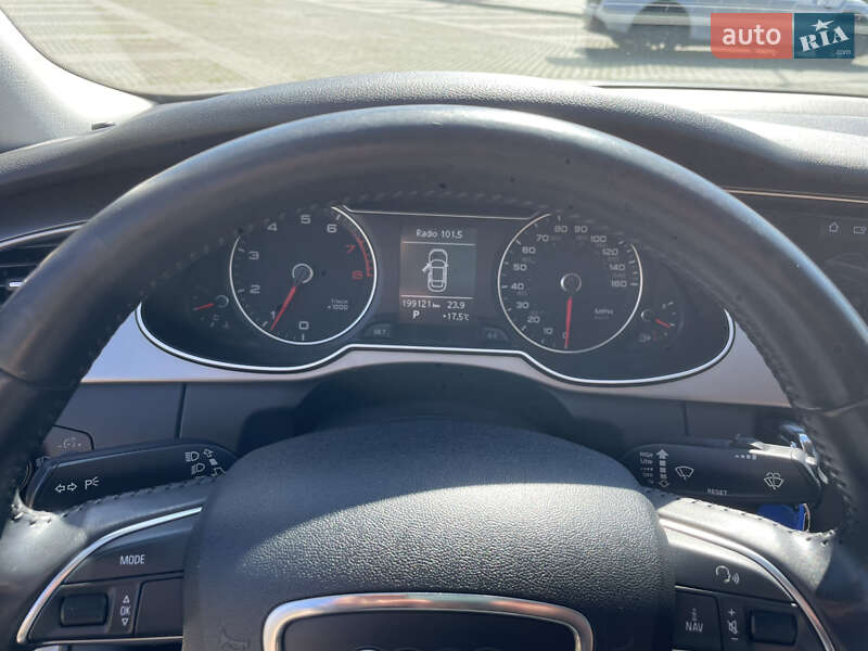 Седан Audi A4 2013 в Харькове