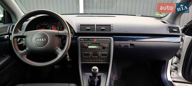 Седан Audi A4 2003 в Самборі