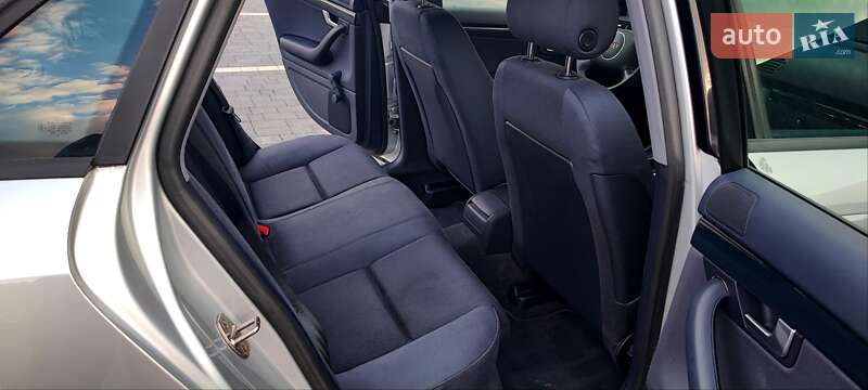 Седан Audi A4 2003 в Самборі