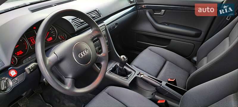 Седан Audi A4 2003 в Самборі
