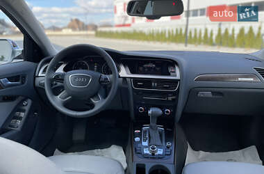 Седан Audi A4 2014 в 