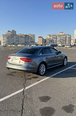 Седан Audi A4 2014 в 