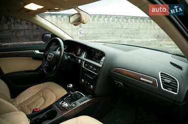 Седан Audi A4 2013 в 