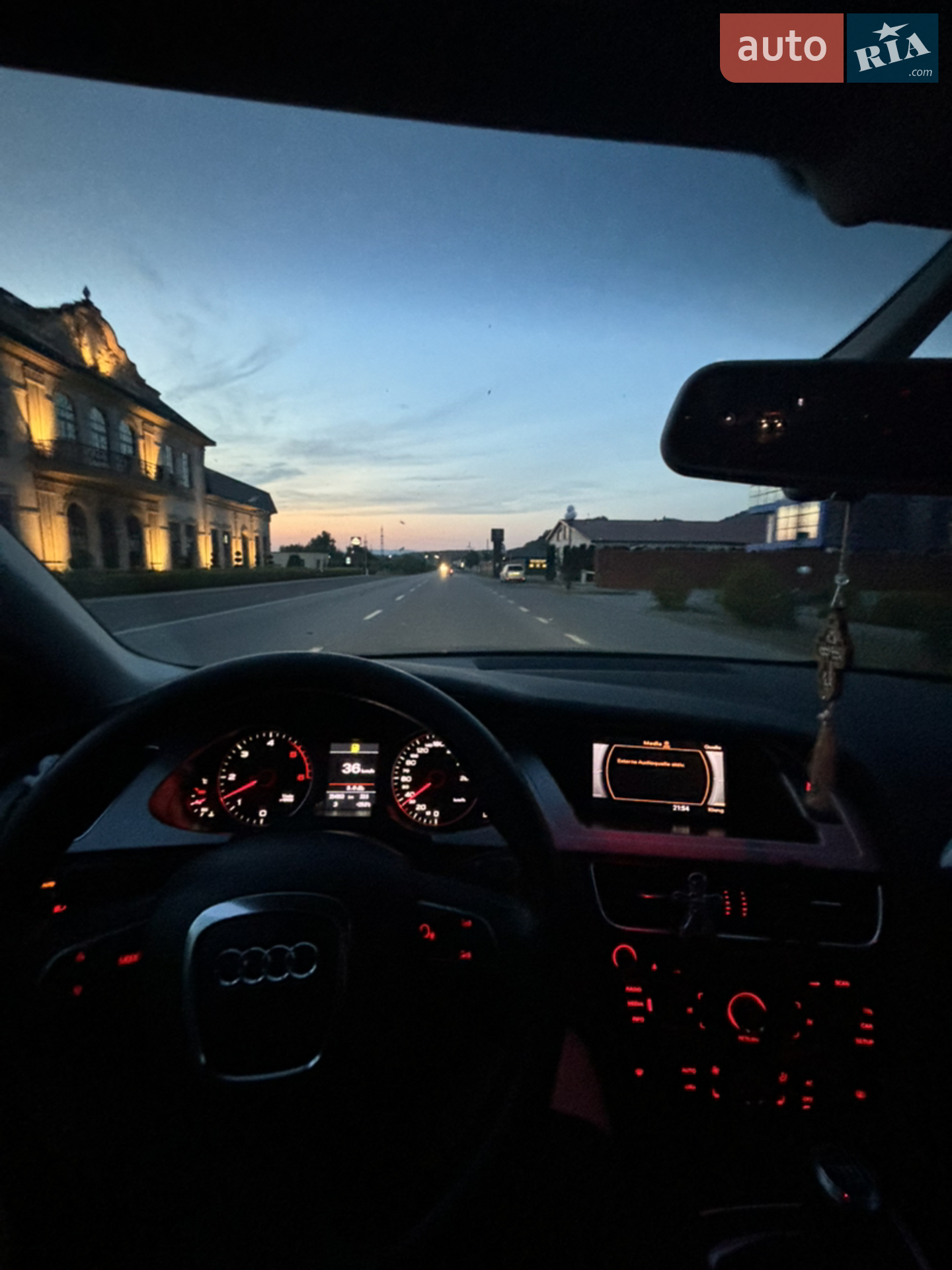 2010 Audi A4 - мініатюра 14