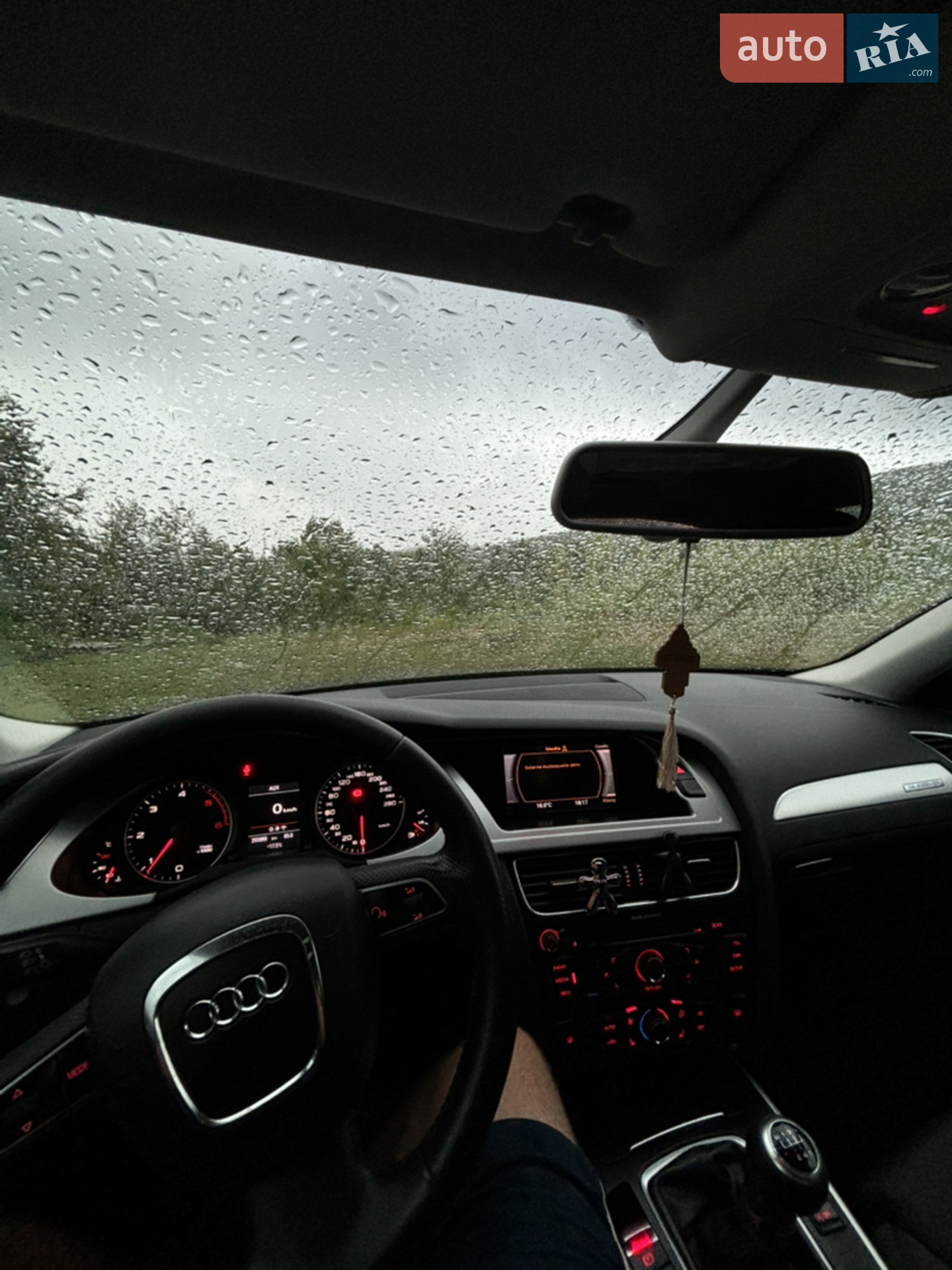 2010 Audi A4 - мініатюра 13